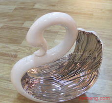 義烏市金豚工藝品廠 時(shí)尚飾品加盟連鎖火熱招商，共創(chuàng)財(cái)富未來(lái)